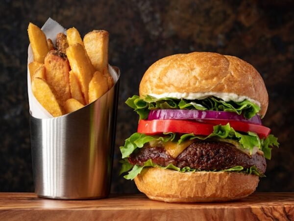 Egg and beef burger